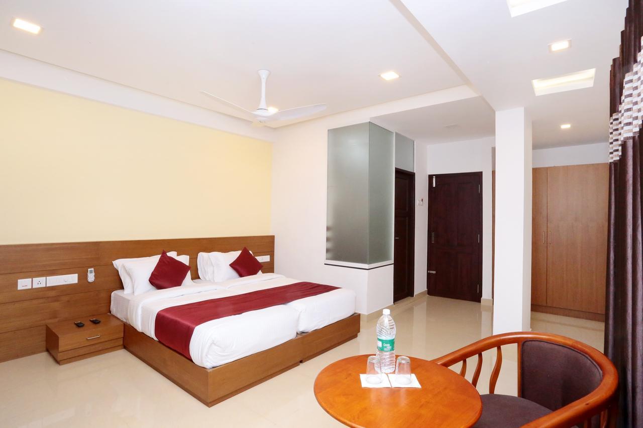 Hotel Ayodhya Residency Kozhikode Zewnętrze zdjęcie