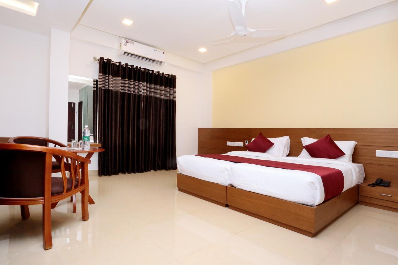 Hotel Ayodhya Residency Kozhikode Zewnętrze zdjęcie